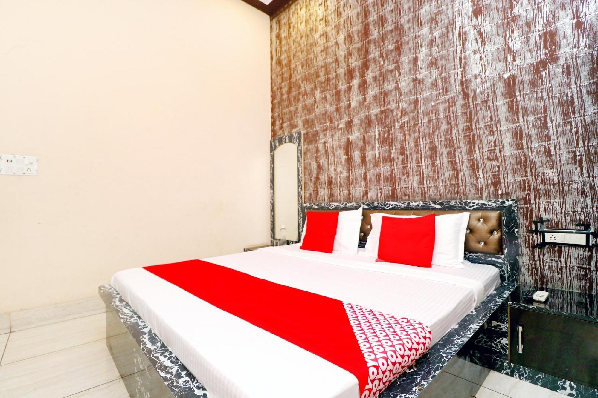 Hotel O Pushp Vatika Bhiwani Exterior photo